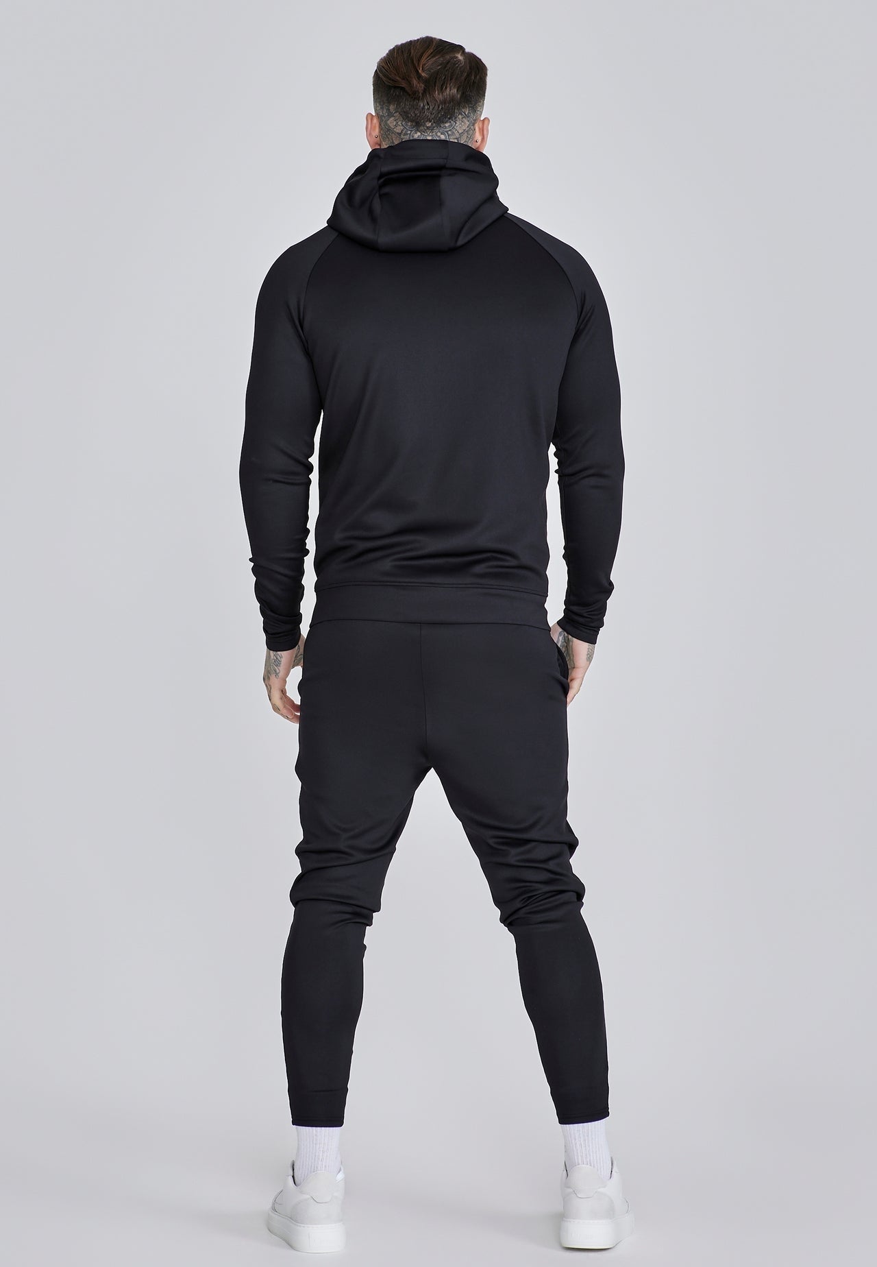 SIKSILK dresy męskie Hoodie and Joggers Set czarne SS-28158 rozmiar M