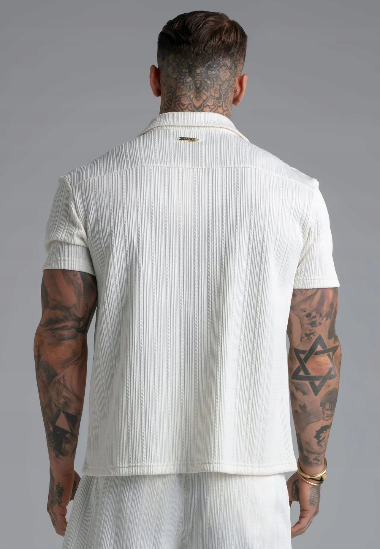 SIKSILK Koszula męska ECRU Textured Shirt SS-29027 rozmiar S
