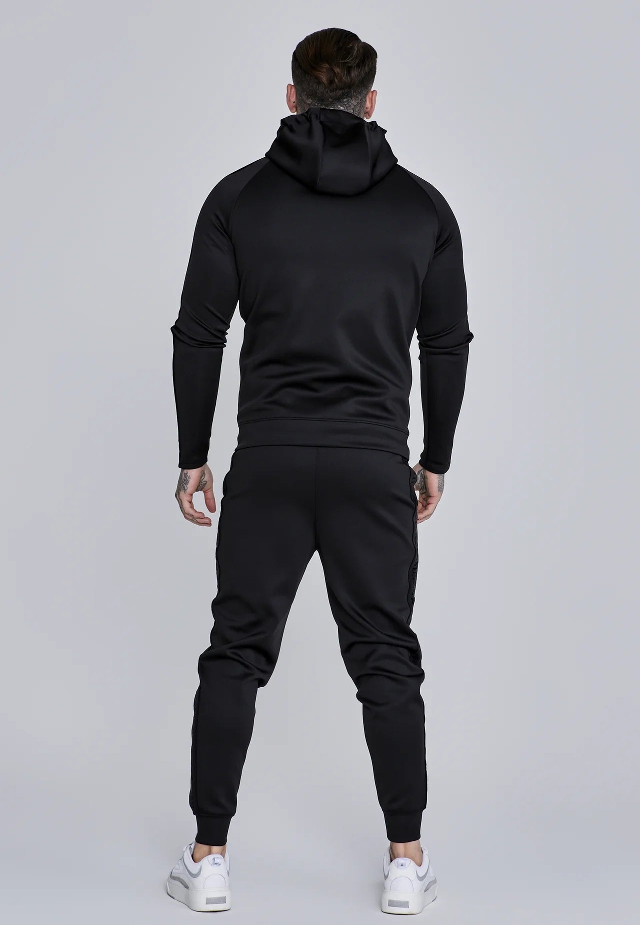 SIKSILK dresy męskie Hoodie and Joggers Set SS-28331 czarne rozmiar XL