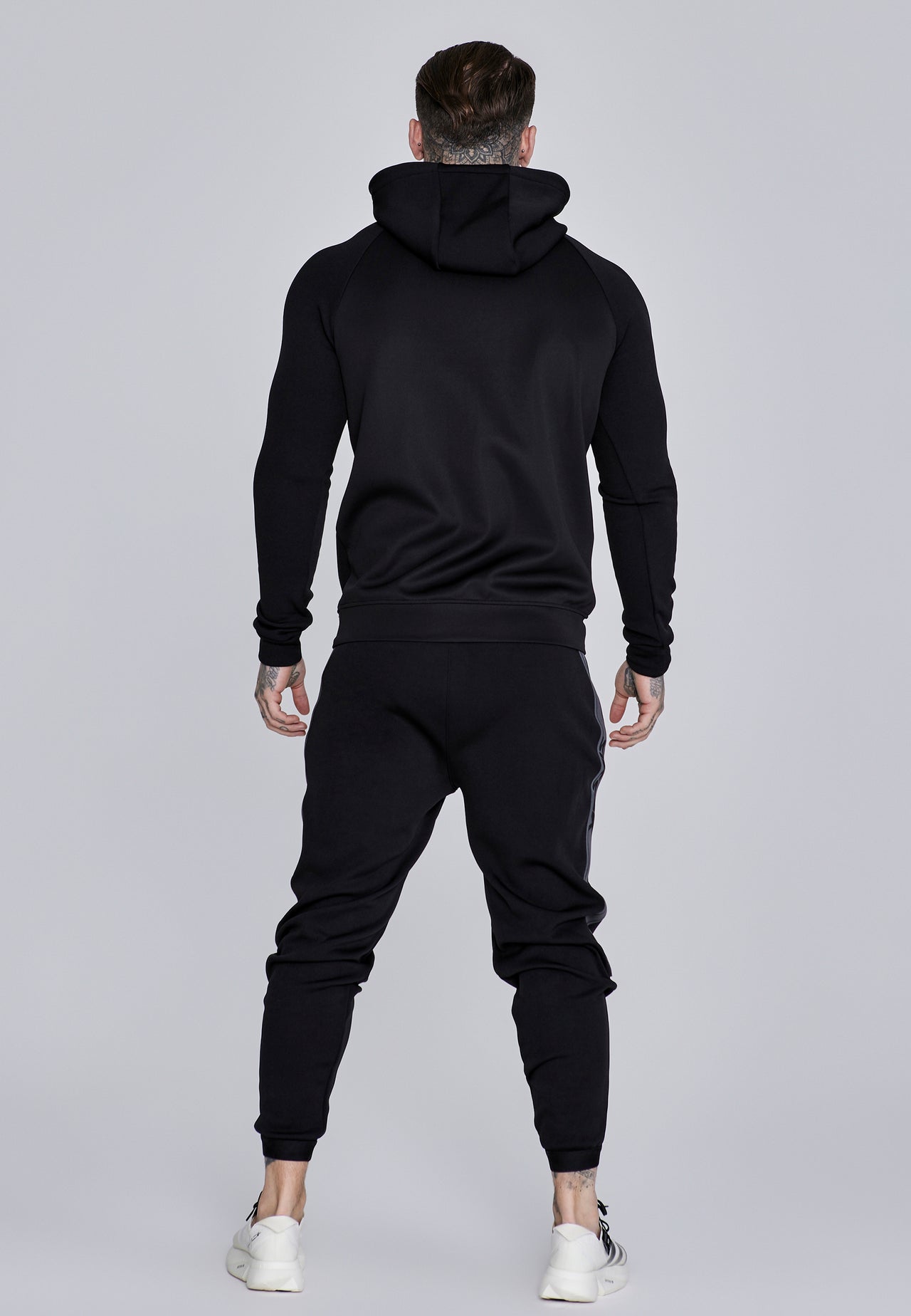 SIKSILK Spodnie ocieplane czarne Muscle Fit Jogger SS-27842 rozmiar XL