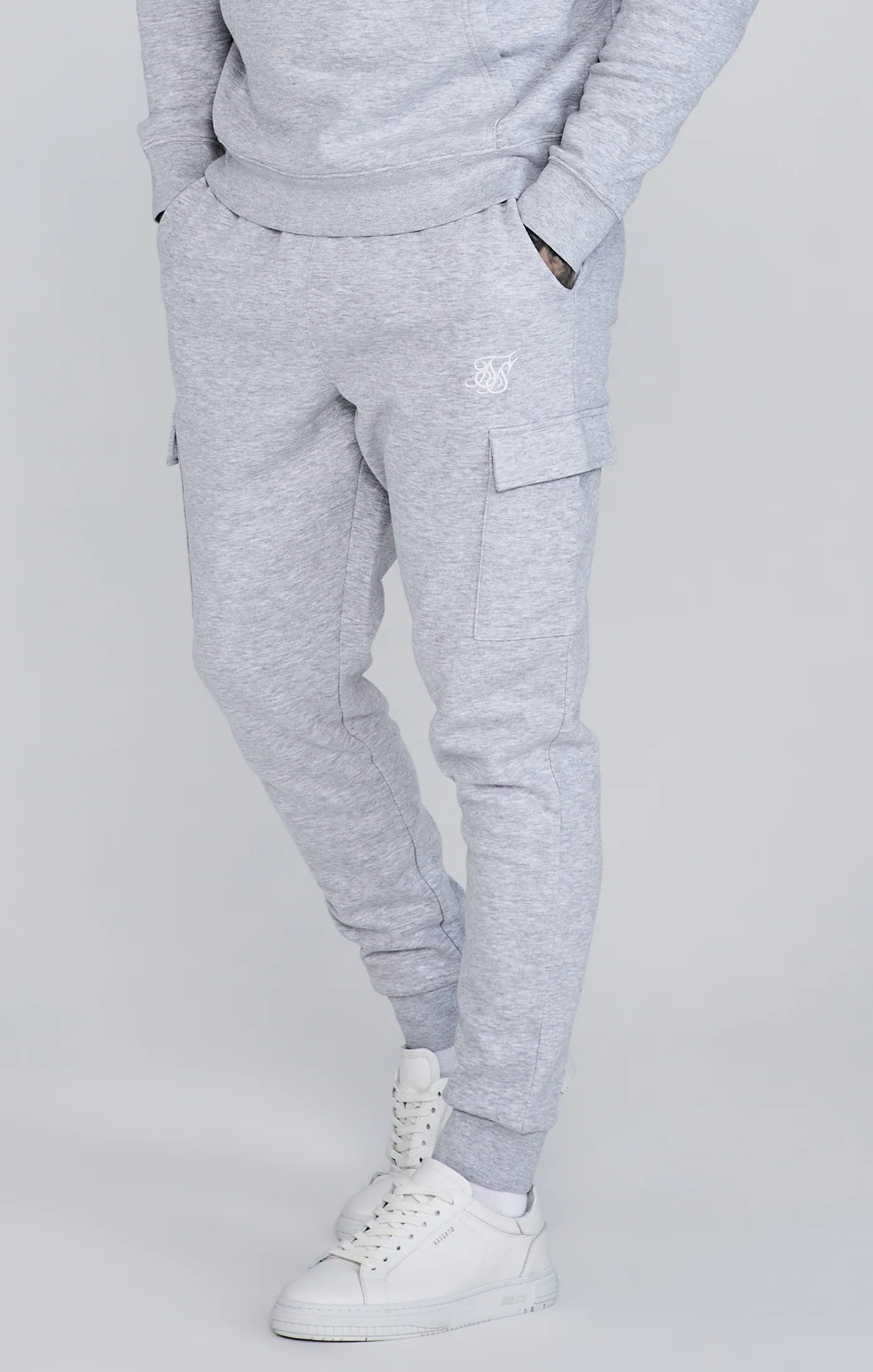 SIKSILK Spodnie dresowe męskie Essentials Cargo Joggers SS-26939