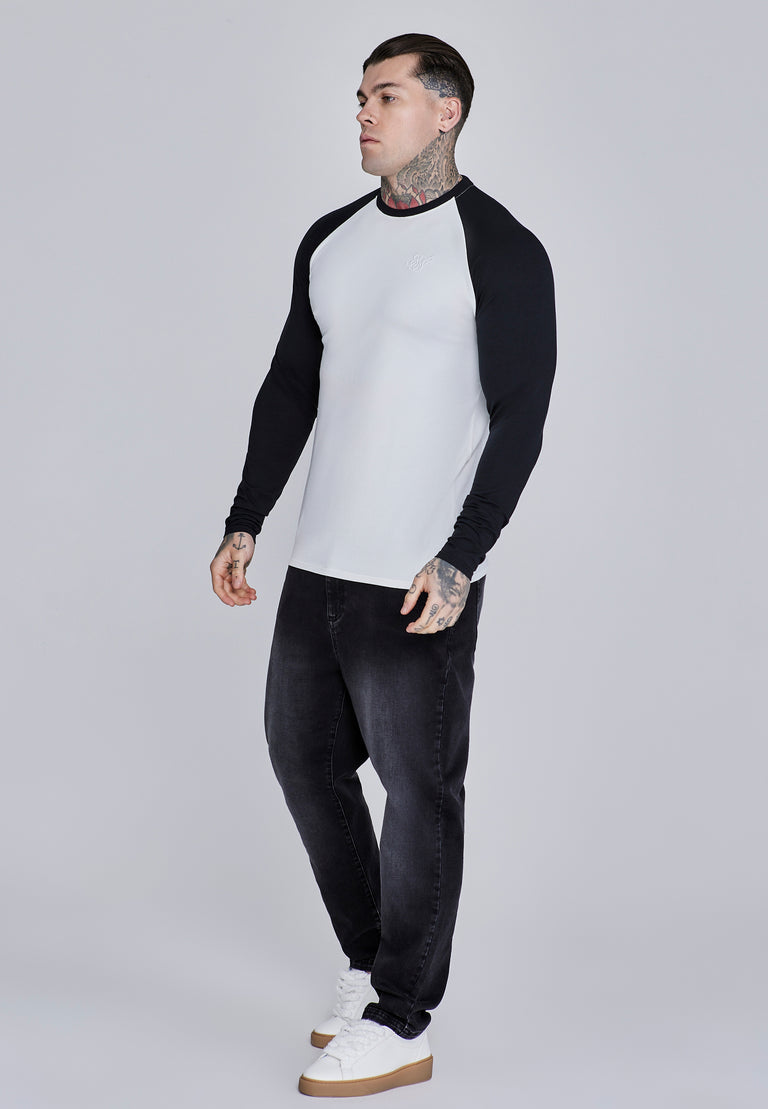 SIKSILK koszulka z długim rękawem LS Muscle Fit T-Shirt SS-28179 biała S