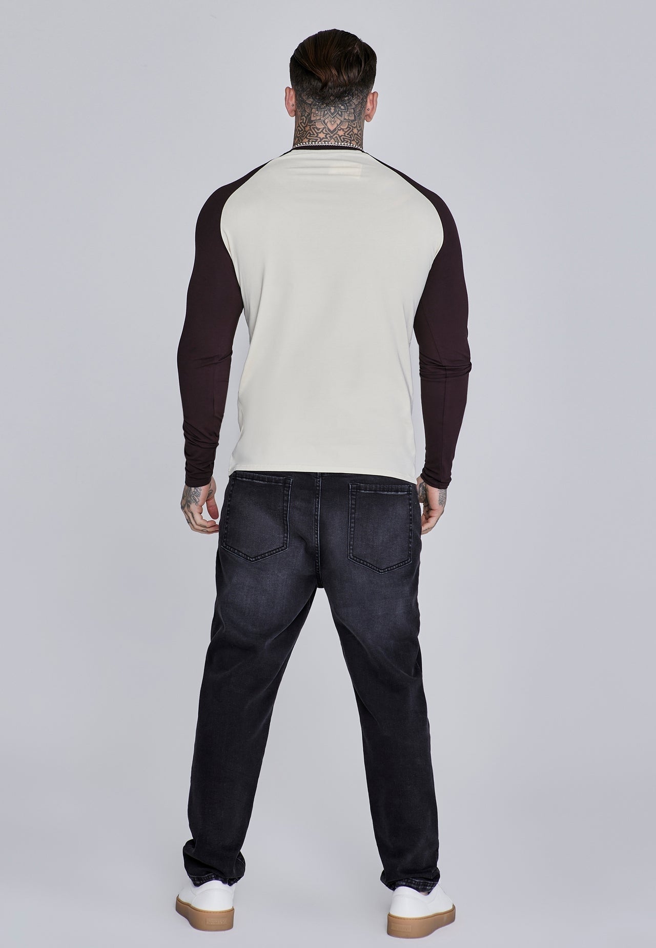 SIKSILK koszulka z długim rękawem Muscle Fit T-Shirt SS-28180 ecru brąz L
