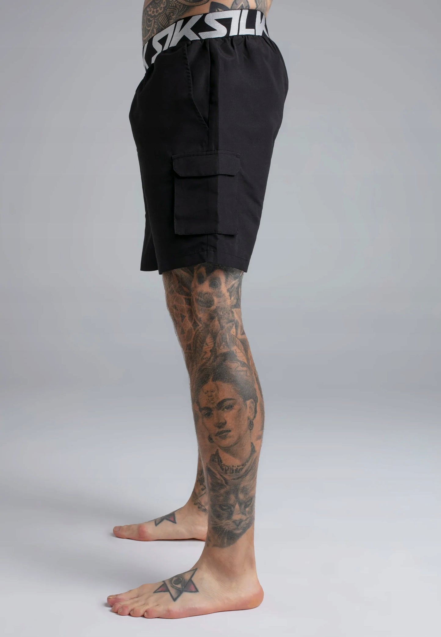 SIKSILK krótkie spodenki męskie czarne z siatką kąpielowe SS-28436 rozmia L