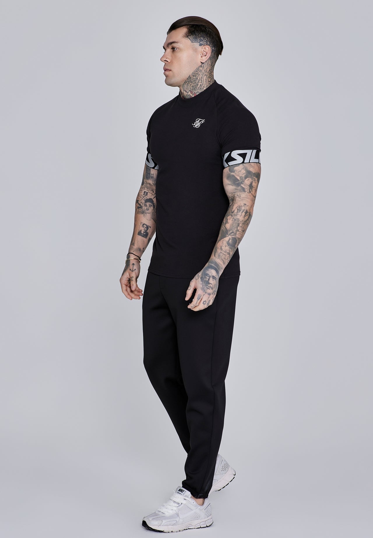 SIKSILK T-shirt męski czarny SS-28434 Tech T-shirt rozmiar S