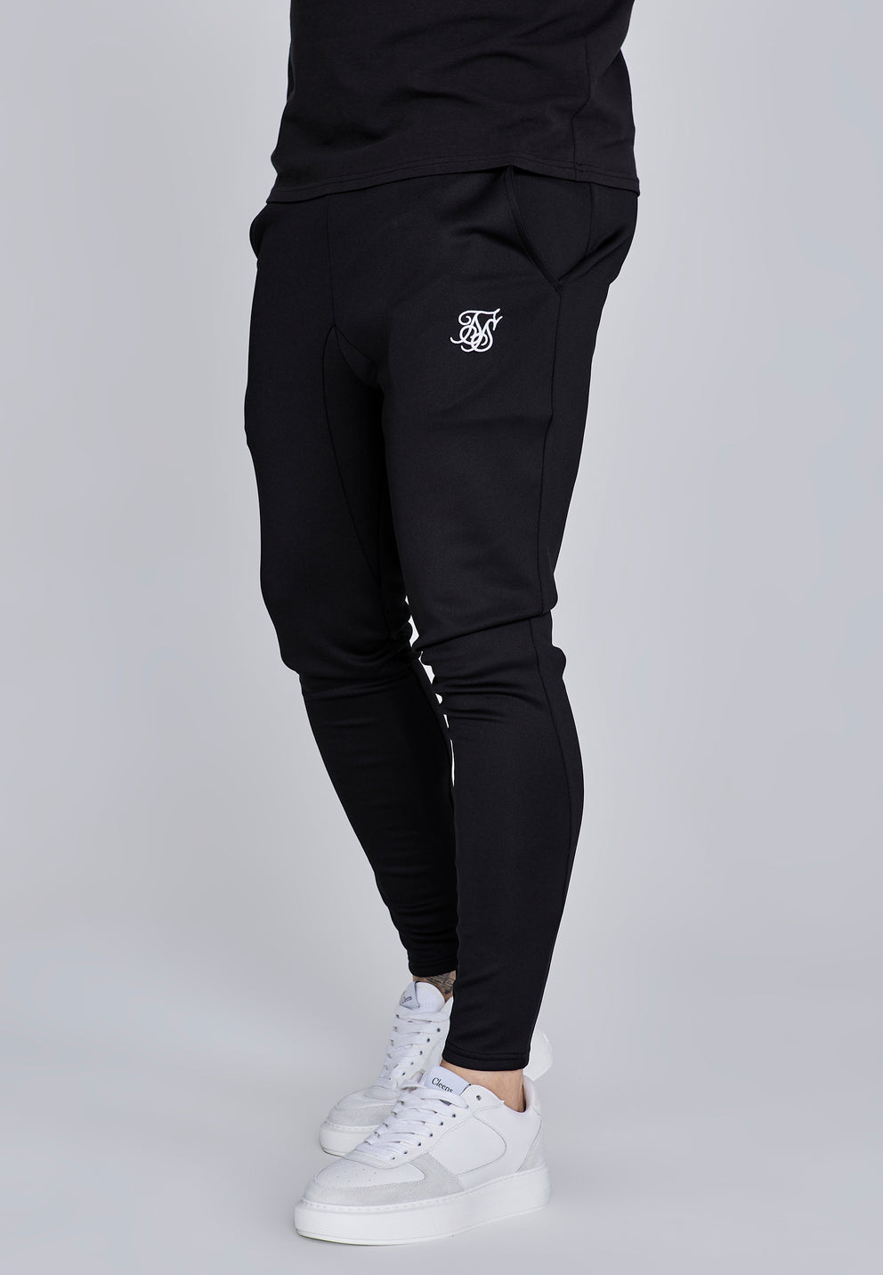 SIKSILK Spodnie czarne dresowe SS-28162 Essentials Poly Joggers rozmiar L
