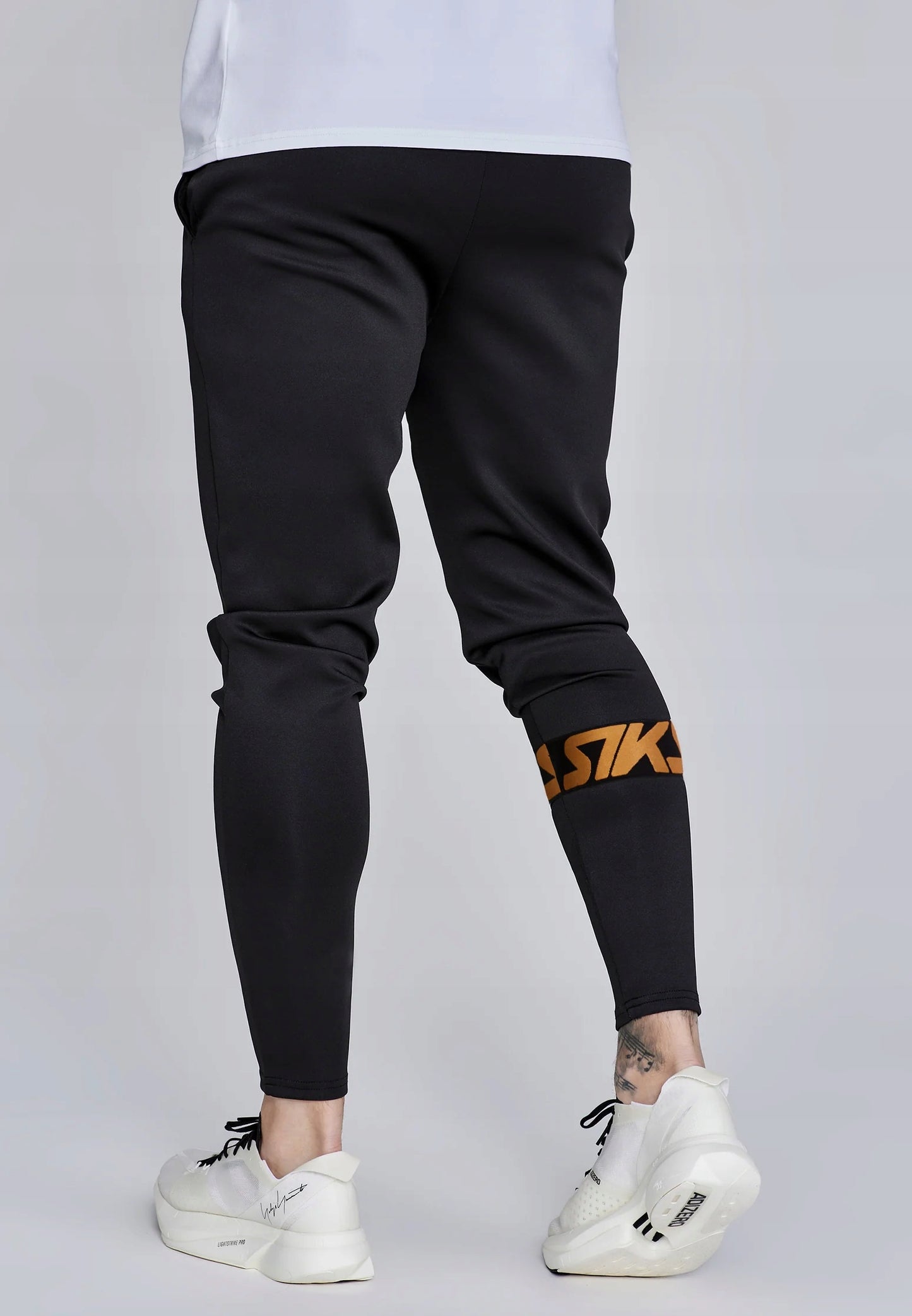 SIKSILK Spodnie męskie dresowe czarne Dynamic Joggers SS-28920 rozmiar XL