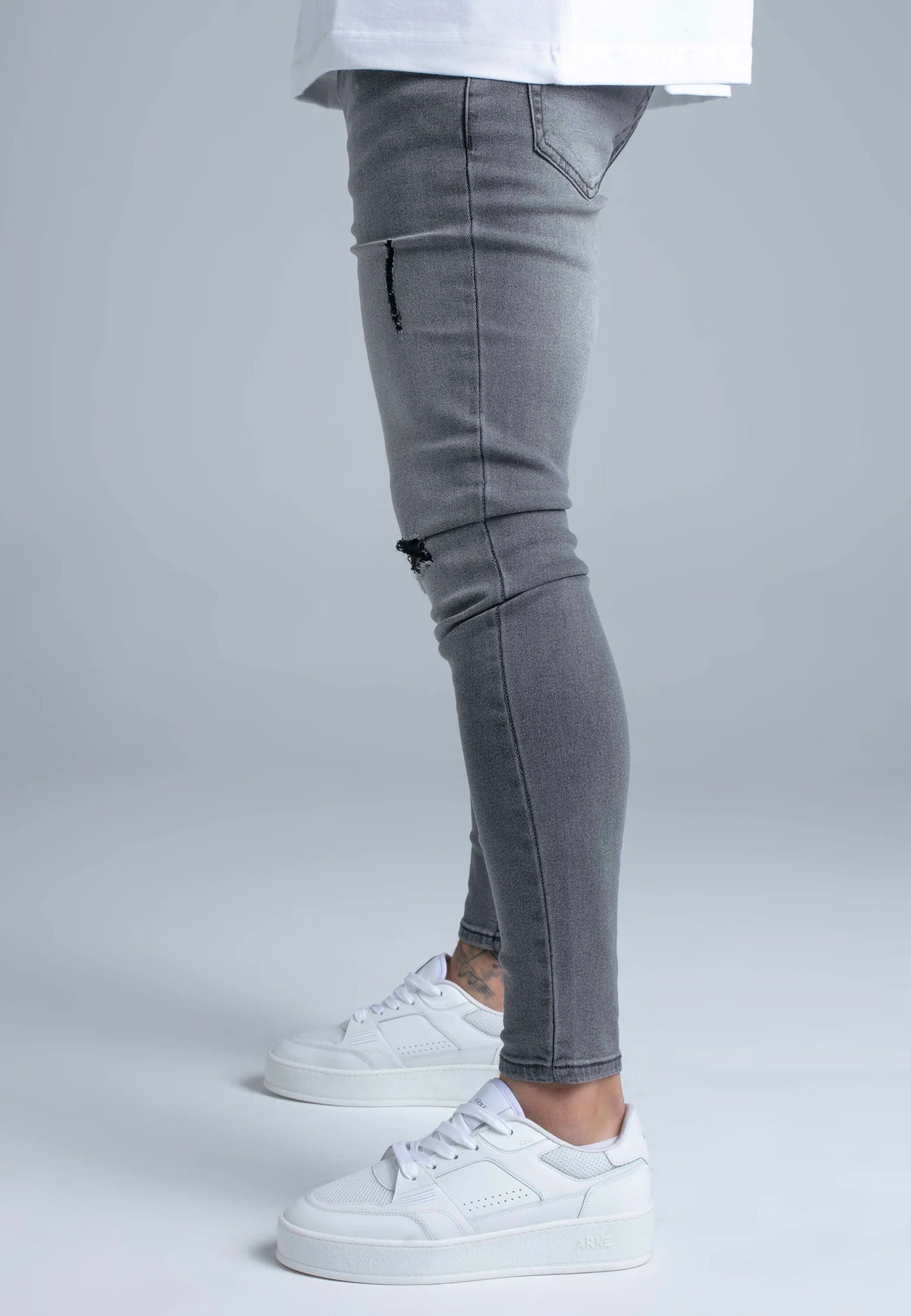 SIKSILK Spodnie Jeansy męskie czarne Distressed Skinny Jeans SS-28644