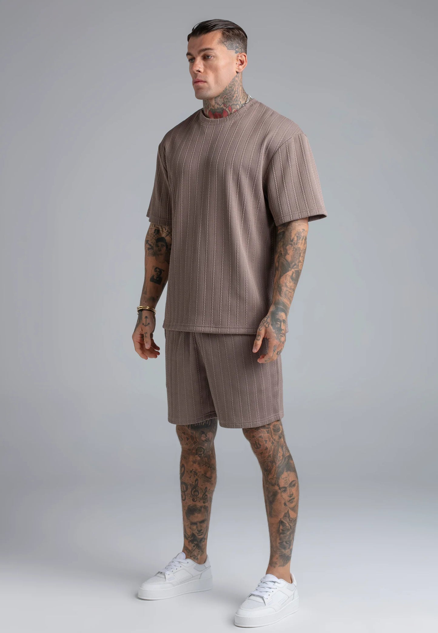 SIKSILK Spodenki męskie brązowe Textured Shorts SS-29077