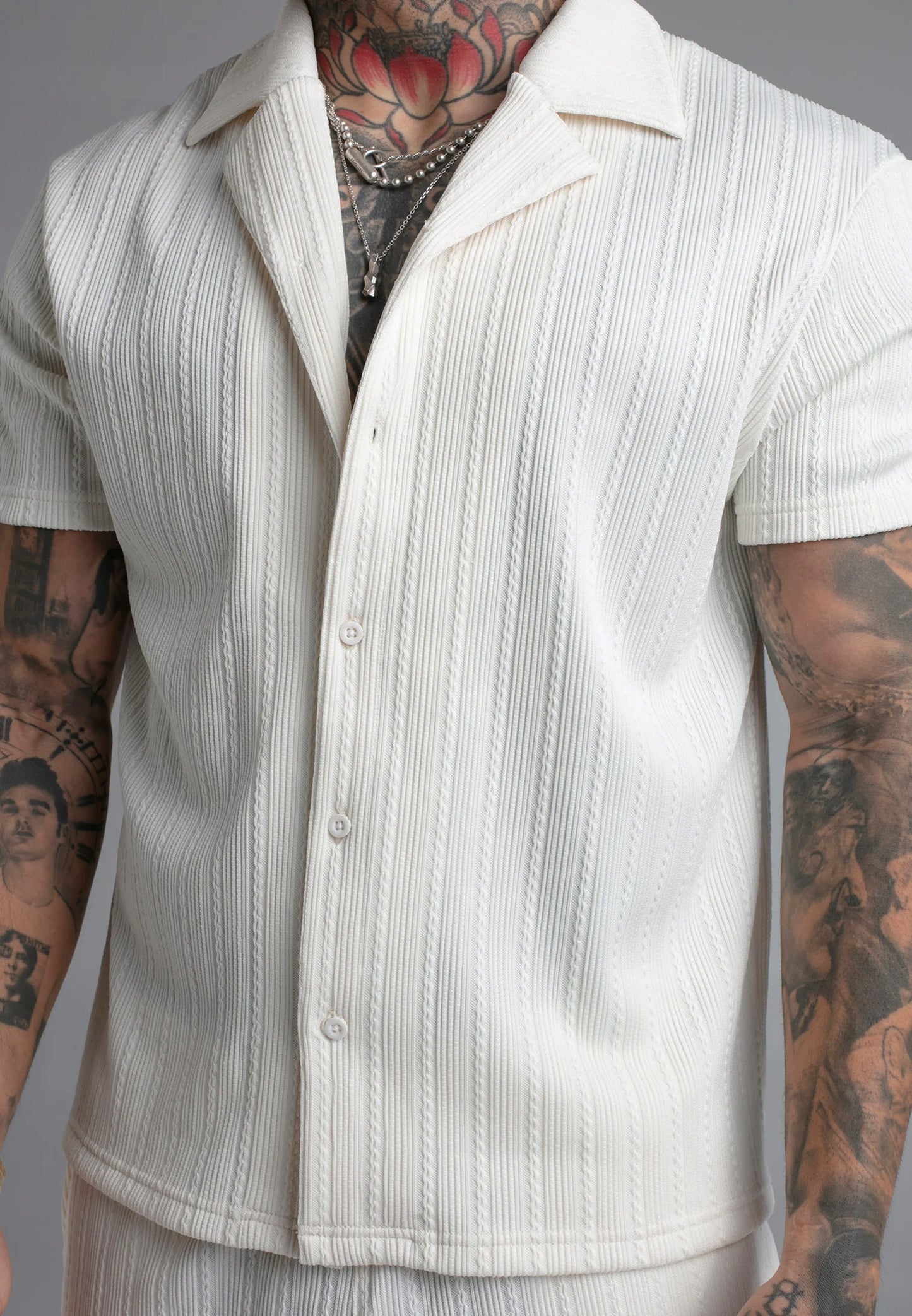 SIKSILK Koszula męska ECRU Textured Shirt SS-29027 rozmiar S