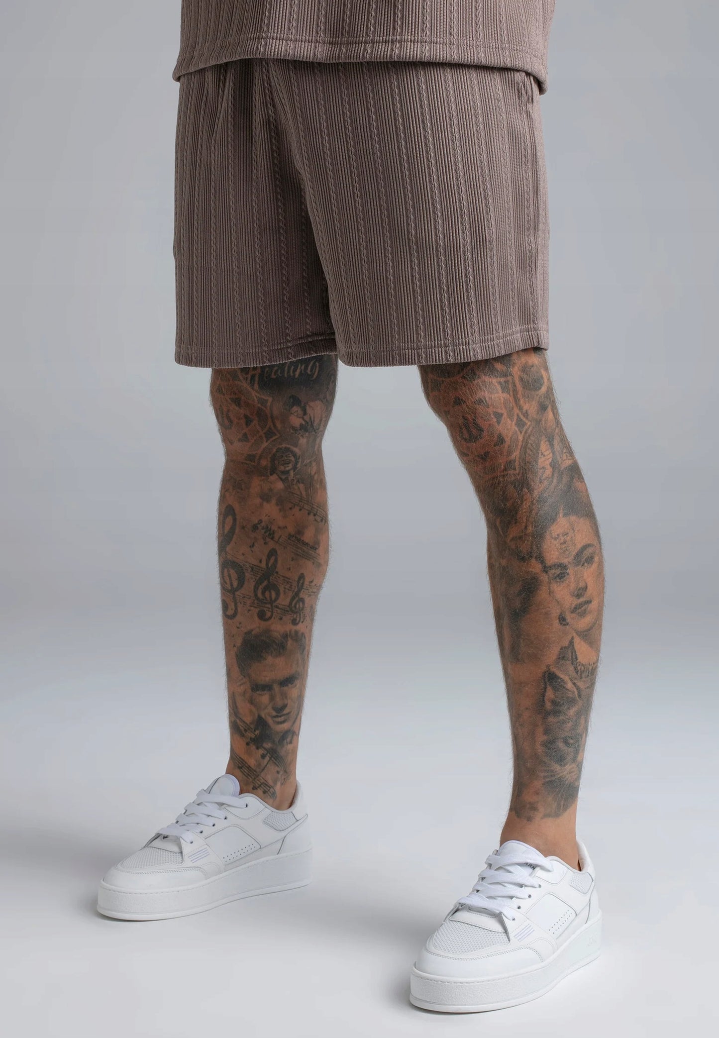 SIKSILK Spodenki męskie brązowe Textured Shorts SS-29077 rozmiar XL