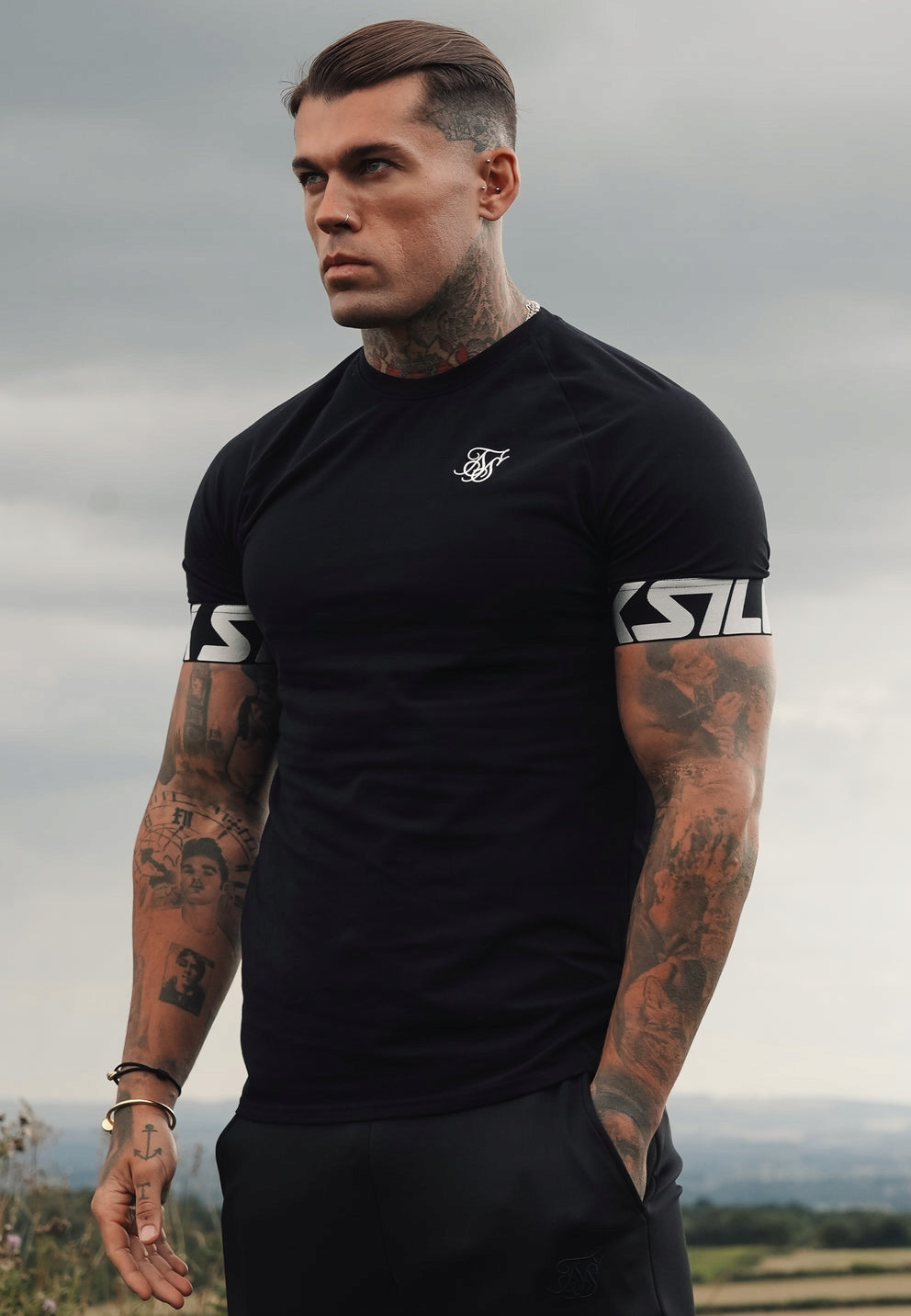 SIKSILK T-shirt męski czarny SS-28434 Tech T-shirt rozmiar L