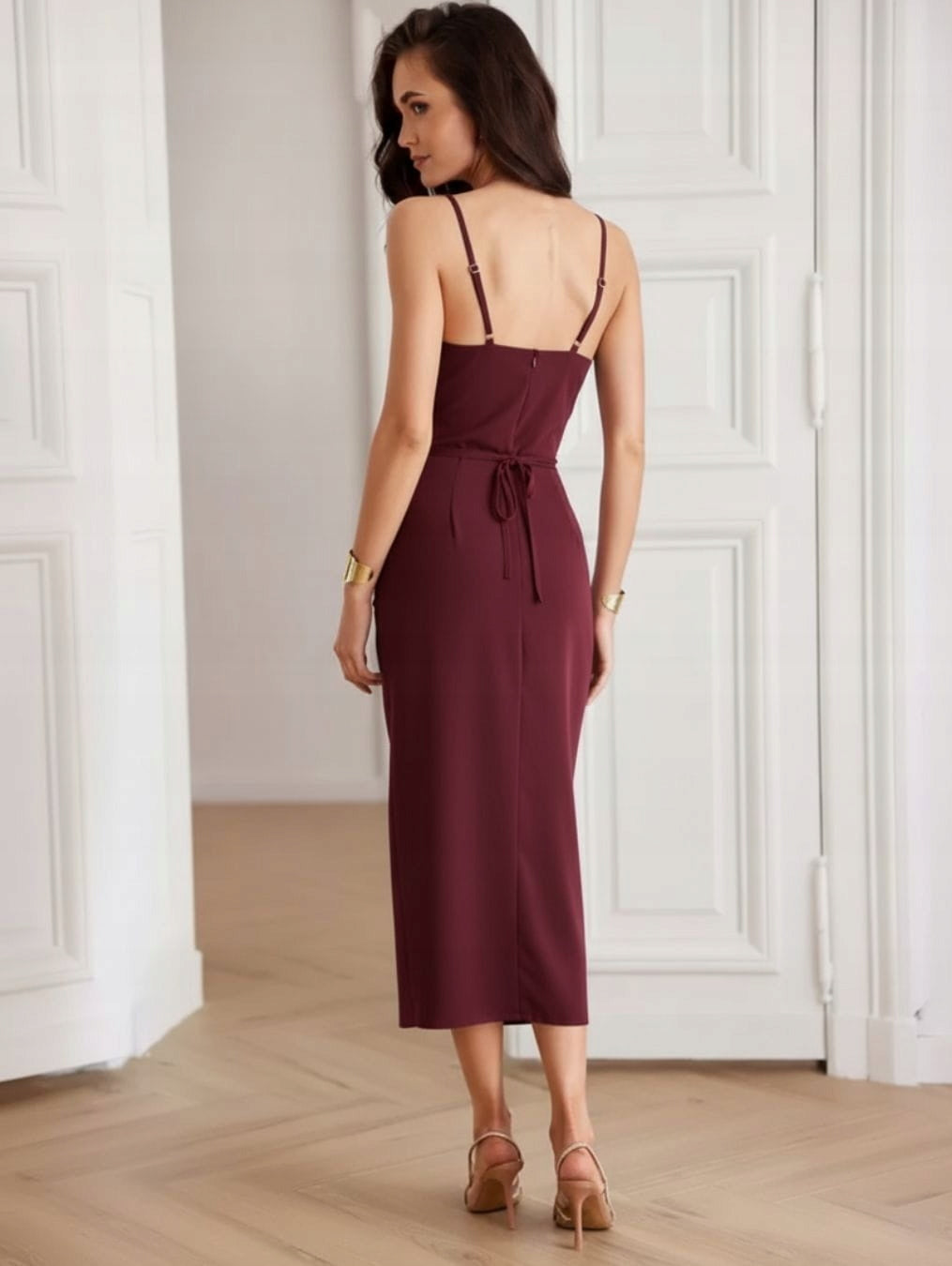 Linda bordowa midi sukienka dopasowana z wiązaną różą elegancka ROCO r. XS