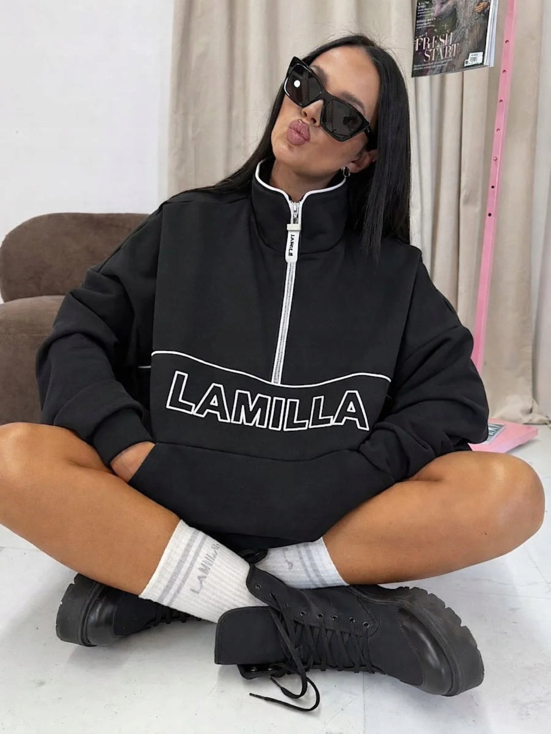 ASPEN BLUZA CZARNA LA MILLA Z BIAŁYM LOGO LAMILLA ROZM UNIWERSALNY