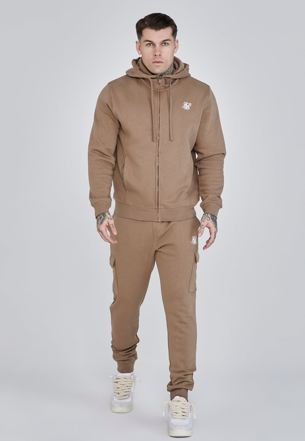 Siksilk Essentials Cargo Joggers SS-27096 Spodnie dresowe brązowe XL