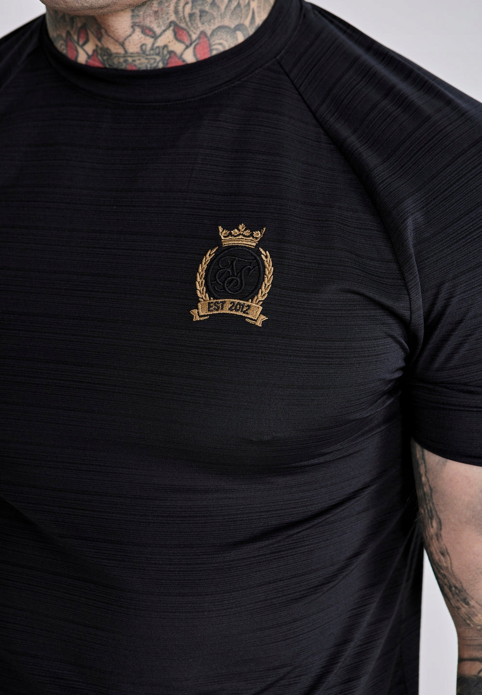 SIKSILK T-shirt męski czarny SS-27895 CREST TECH T-shirt rozmiar S