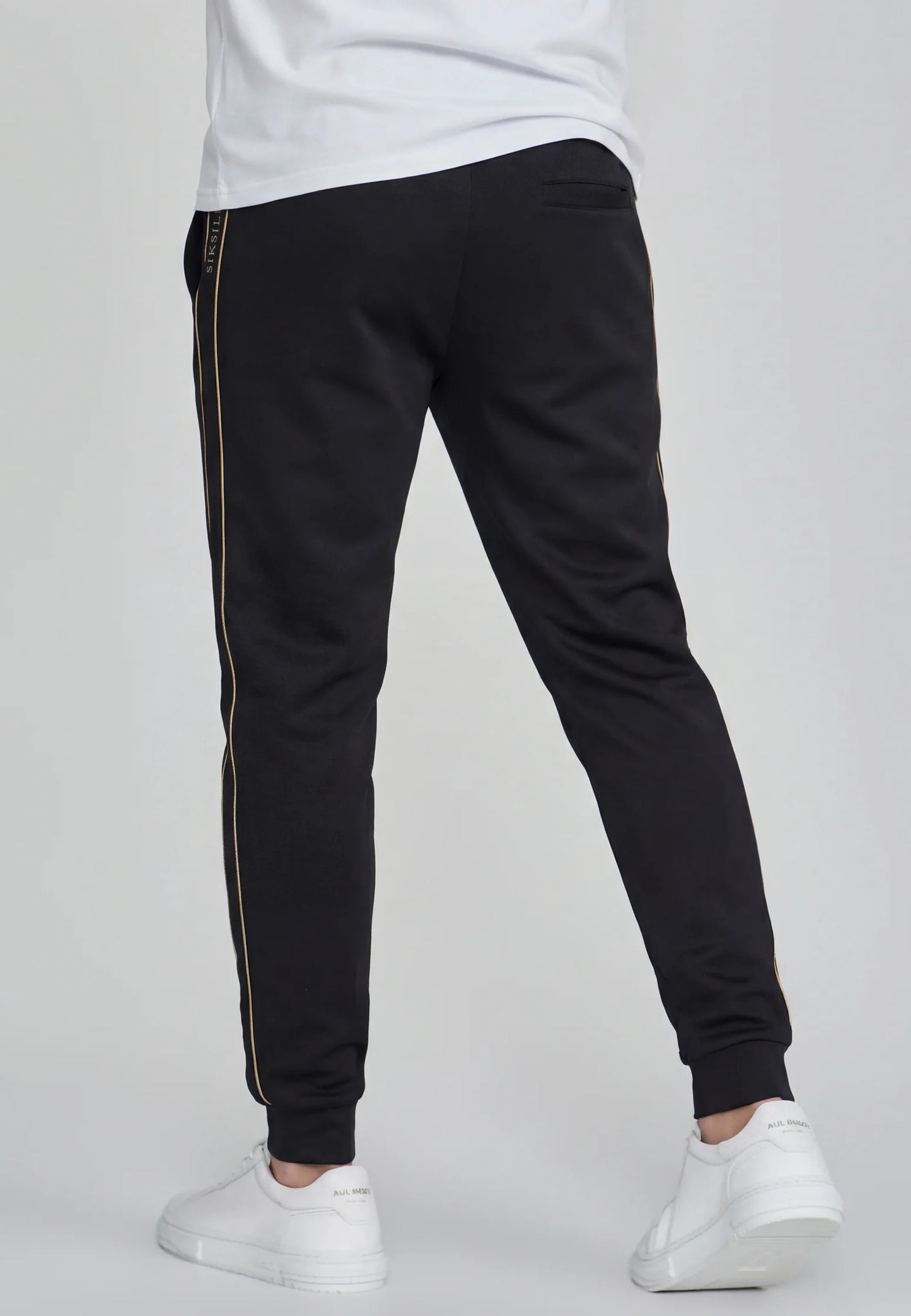 SIKSILK Spodnie Dresowe Męskie czarne Tapered Joggers SS-28222 rozmiar S