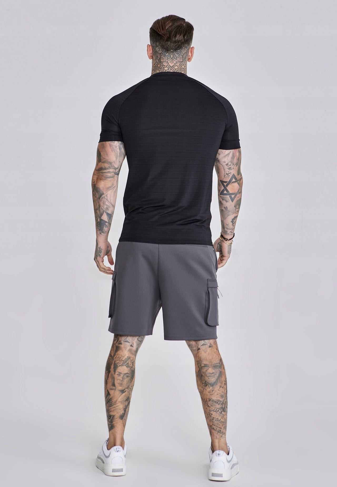 SIKSILK T-shirt męski czarny SS-27895 CREST TECH T-shirt rozmiar S