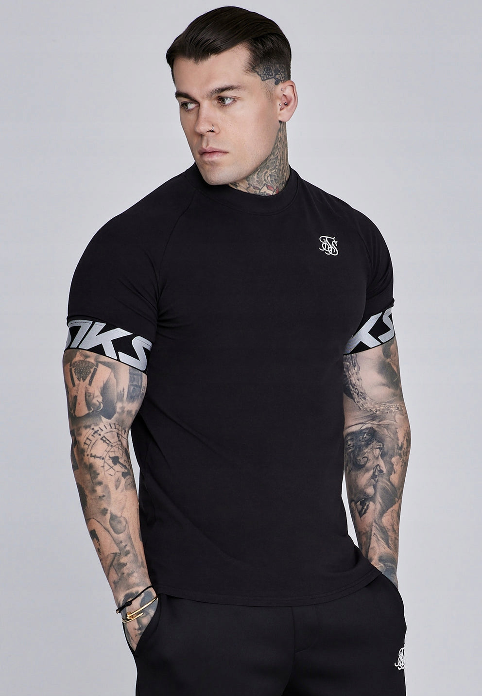 SIKSILK T-shirt męski czarny SS-28434 Tech T-shirt rozmiar S