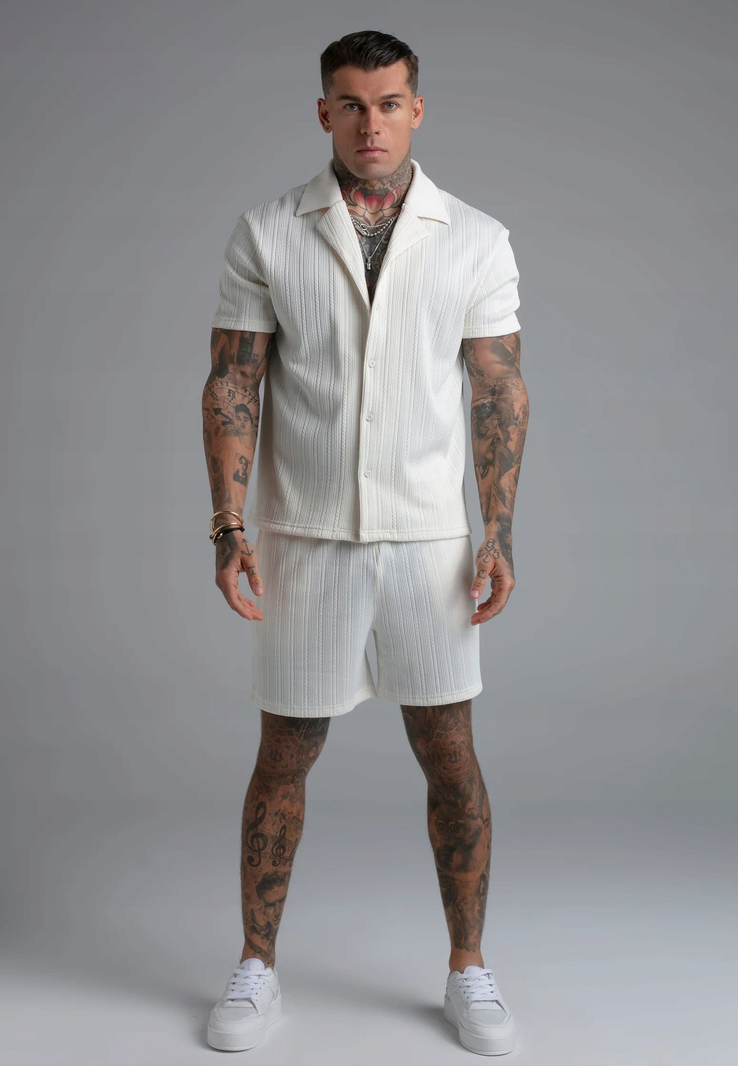 SIKSILK Spodenki męskie ECRU Textured Shorts SS-29075 rozmiar S